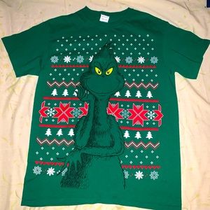 THE GRINCH Size MEDIUM Short Sleeve Green Grinch T-Shirt Christmas